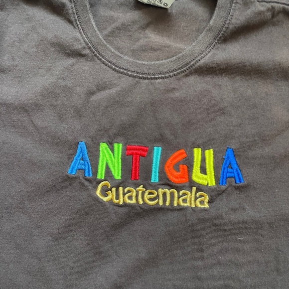 Antigua Guatemala Brown T-Shirt Medium - Picture 2 of 3